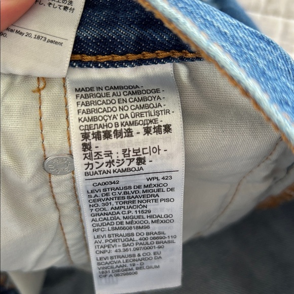 Levi’s 501 med dark distressed, cut off classic denim jean shorts 27” - Picture 7 of 10